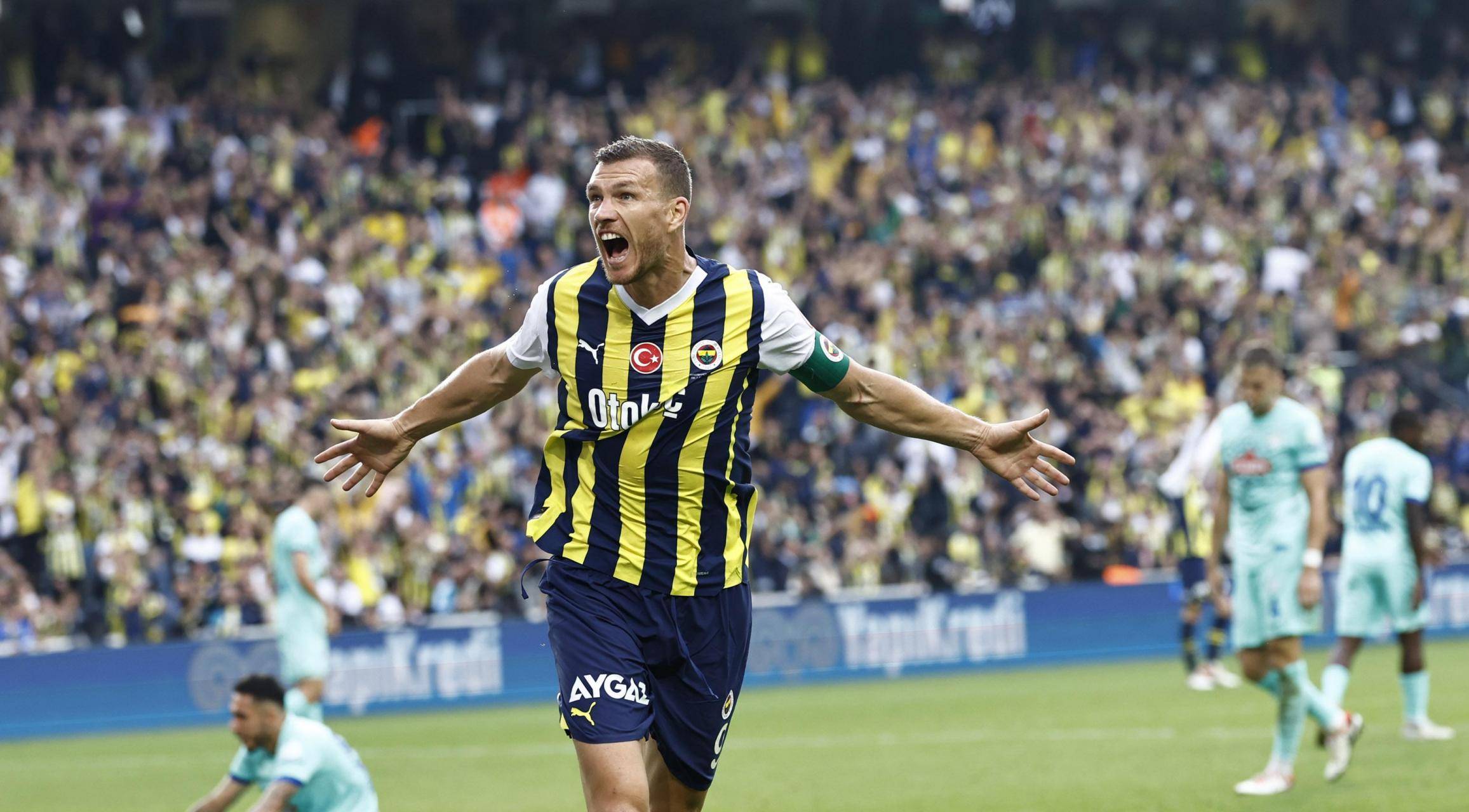 赛前体能课后,费耶诺德主帅复盘备战德国杯,态度坚定,控场能力成焦点的简单介绍 赛前体能课后,费耶诺德主帅复盘备战德国杯,态度坚定,控场能力成焦点的简单介绍