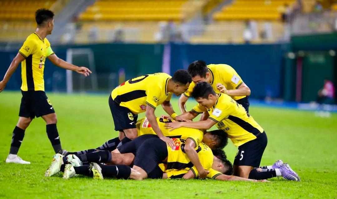广州队发布备战花絮，国际比赛日更衣室发声，欧篮联任务艰巨，轮换策略成焦点的简单介绍