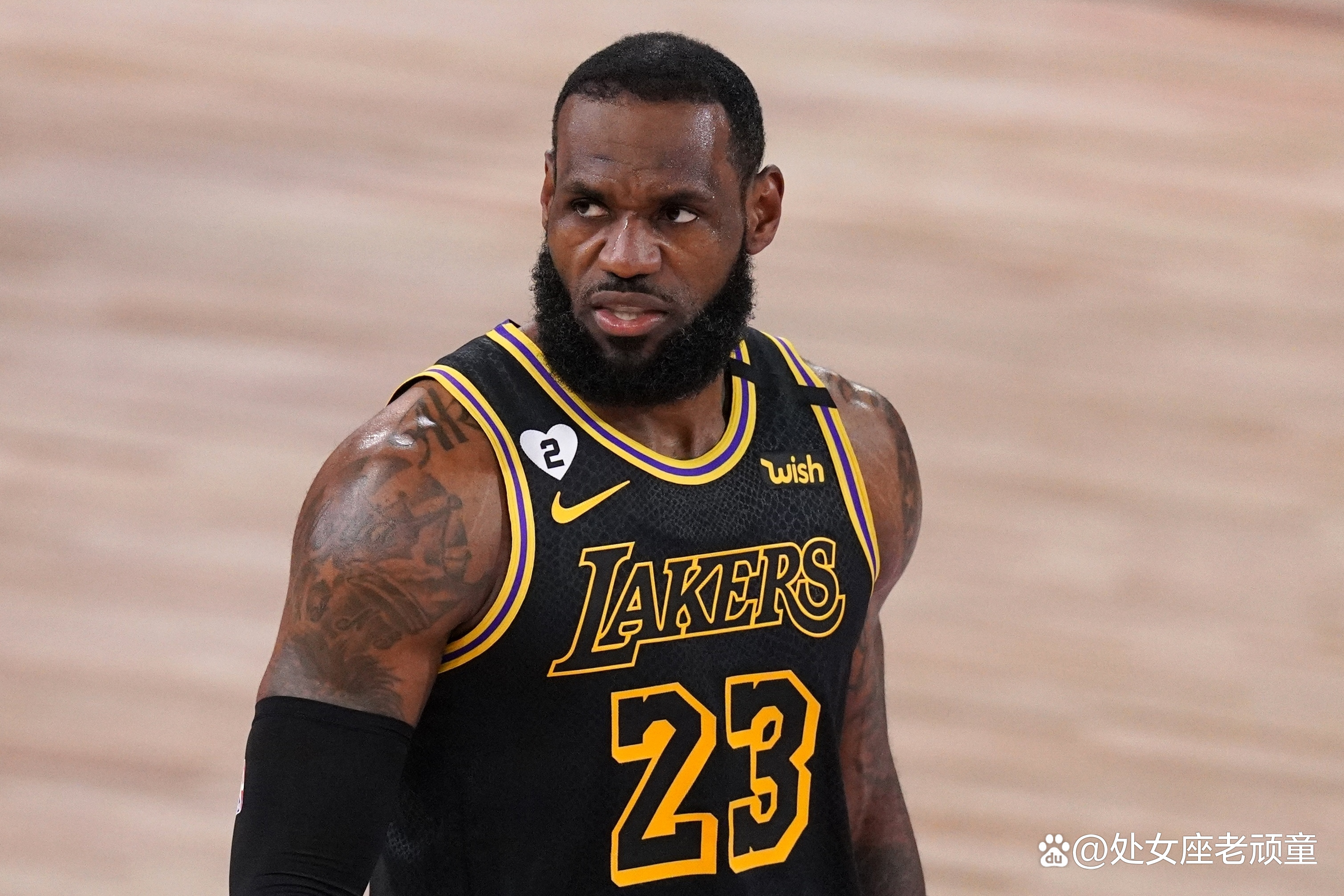 詹姆斯赛事官方发布出色防守新规，中国队争议不断！的简单介绍